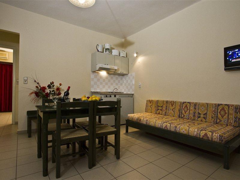 Mythos- Platanias- Hotel -Apts Platanés Dış mekan fotoğraf